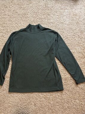 Woman’s Dark Green Ribbed Mock Neck Sweater